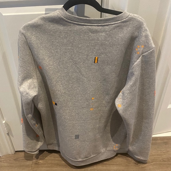 Like New Men's Grey Adidas Sweater - Size Large - Picture 2 of 2